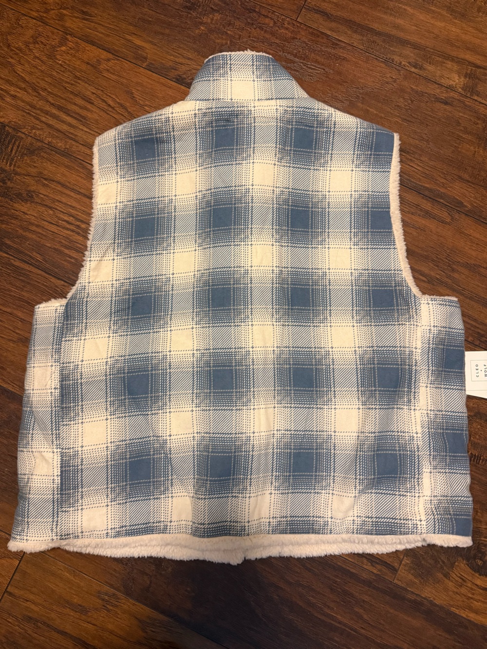 CLEO + WOLF Women’s Alice Reversible Sherpa and Plaid Vest Size Large Western - Picture 10 of 12
